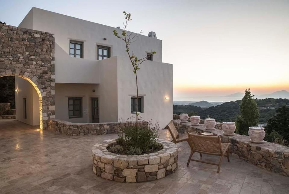 Anamnezia Luxury Suites (Adults Only) Agios Dimitrios  Exteriör bild