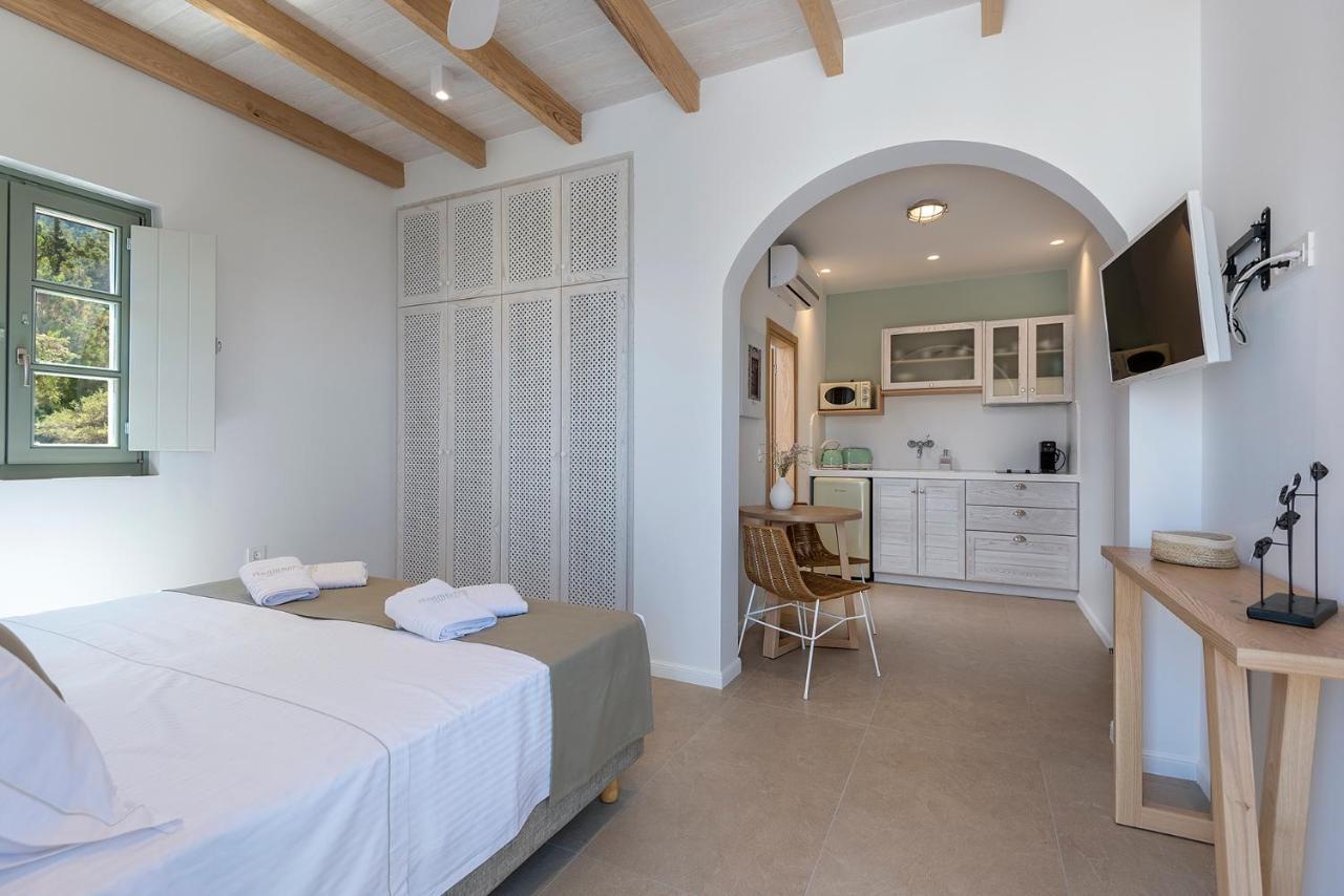 Anamnezia Luxury Suites (Adults Only) Agios Dimitrios  Exteriör bild